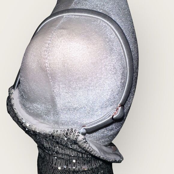 Nookie Lovers Nothings Sequin Gown in Silver Size XS - Picture 9 of 11